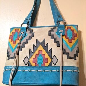 Mountain West conceal and carry purse